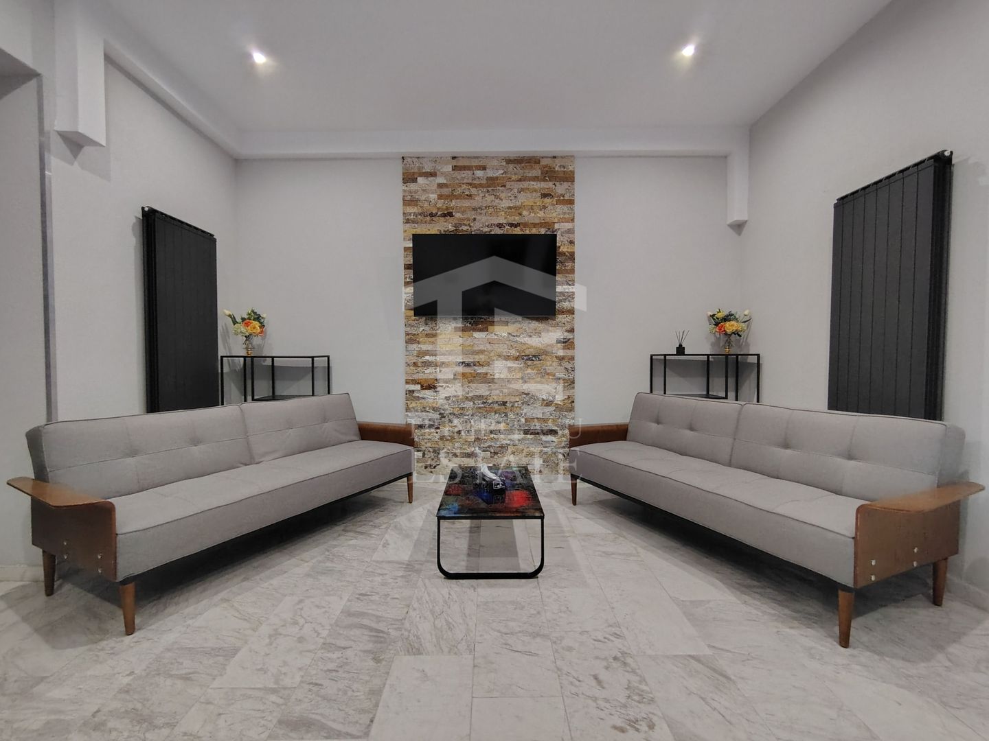 Mobilat utilat integral MODERN | Decomandat | Predeal - Poză 19