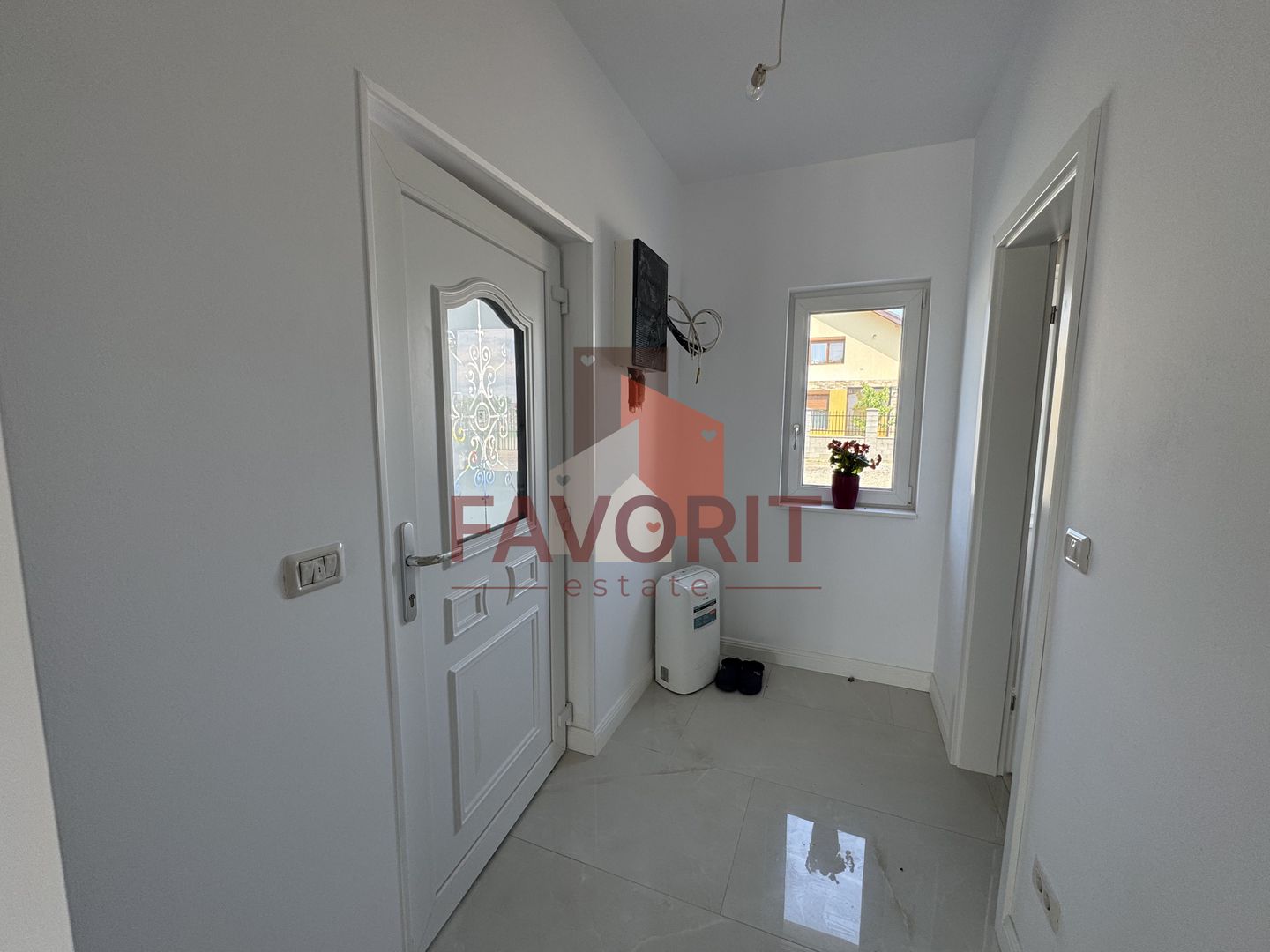 Duplex cu garaj. Finalizat . Dumbravita- zona Mures - Poză 18