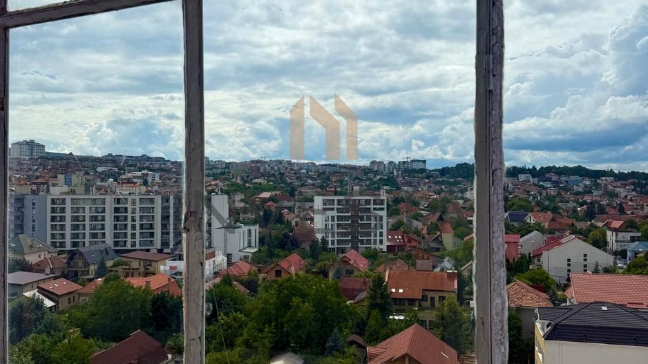 Apartament cu o priveliste superba chiar langa piata Hermes ! - Poză 7