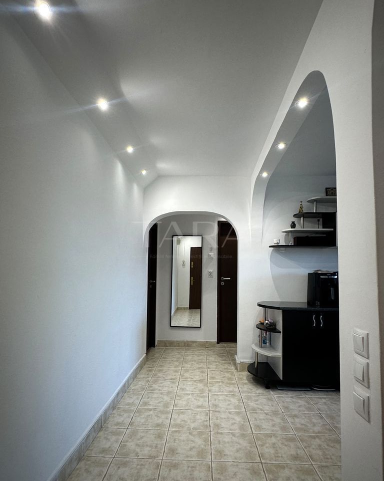 Apartament in zona Liceului de Informatică „Tiberiu Popoviciu” - Poză 11