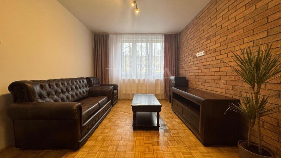 Apartament Modern cu 2 camere cu Acces la Curte - Poză 1
