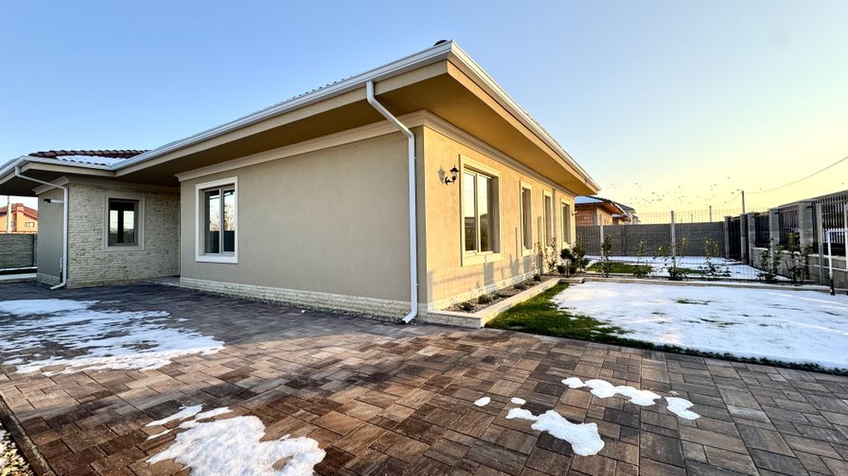 Duplex modern cu grădină, la intrare în Moșnița Nouă - Poză 28