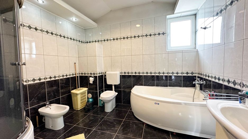 Vila de inchiriat Mogosoaia-Chitila* Pretabil Investitie * - Poză 18