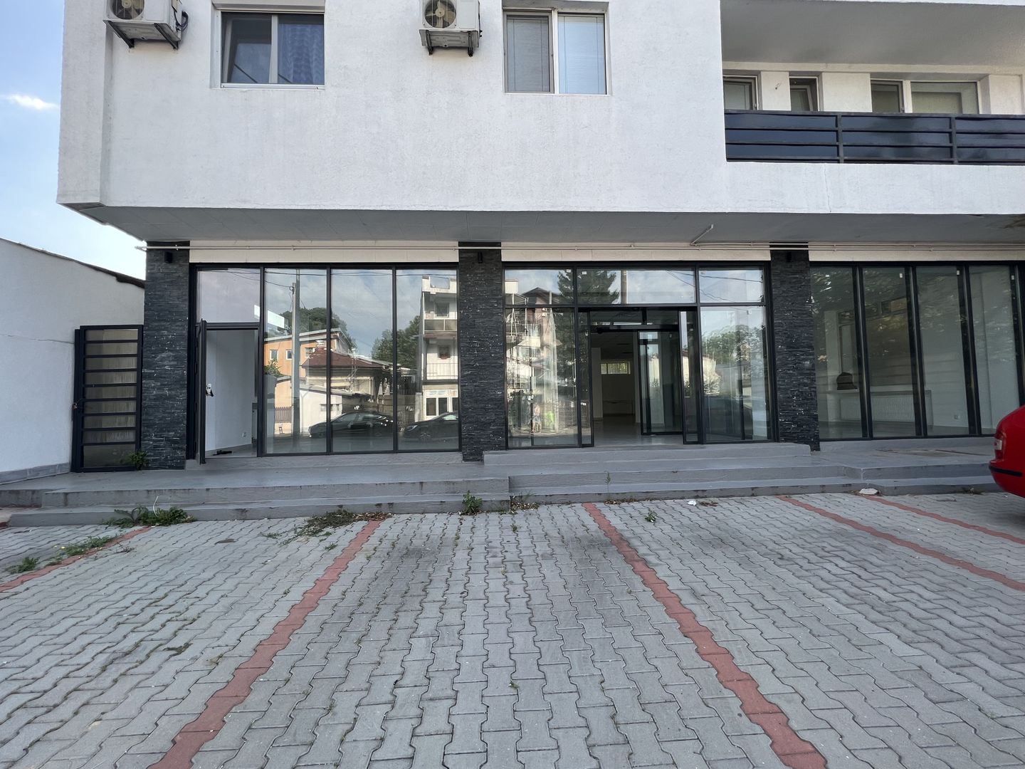 Spatiu comercial mare - Crangasi (aproape de piata, metrou) - Poză 17