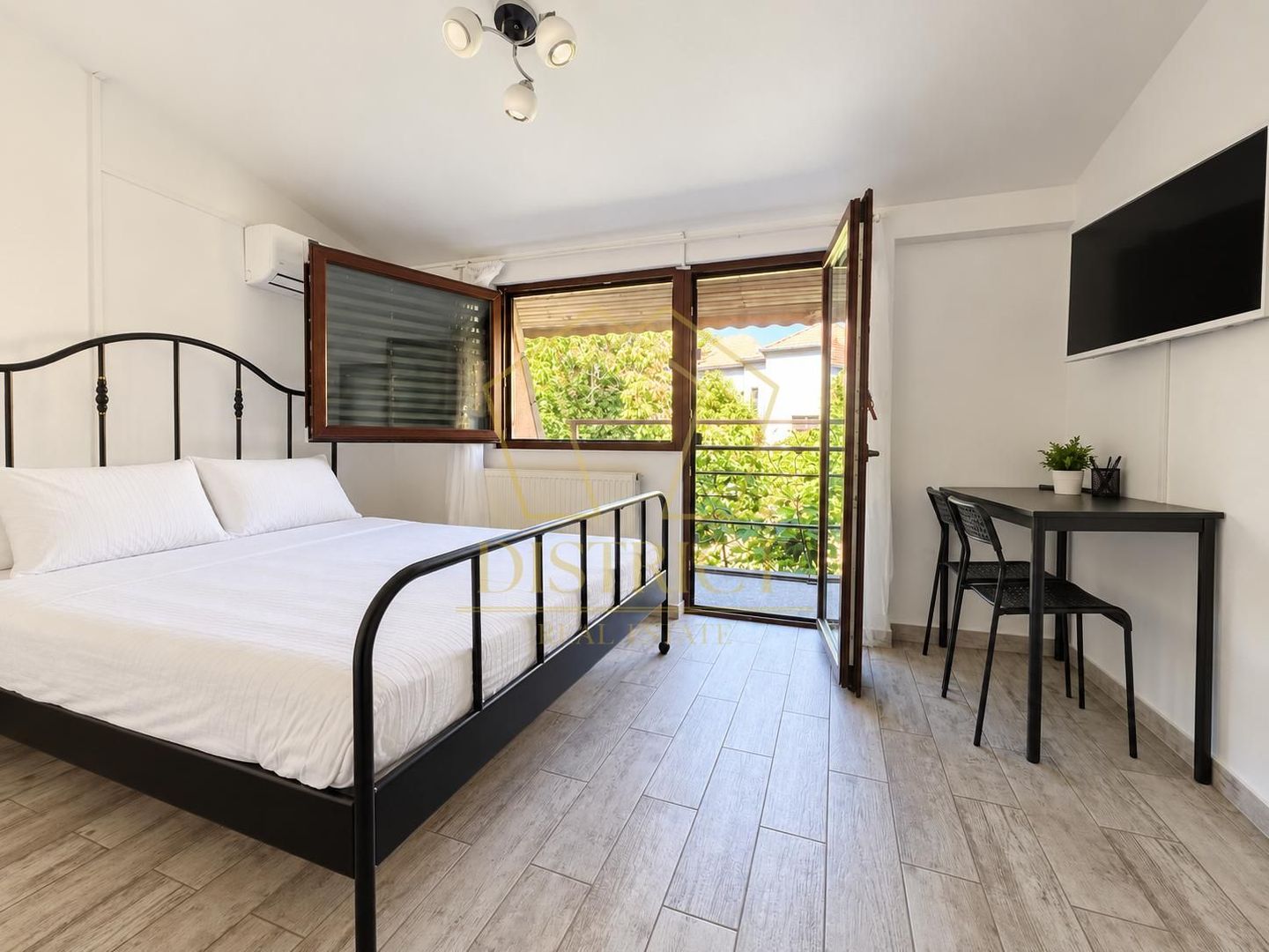 Apartament cu 1 camera | Central - Poză 1