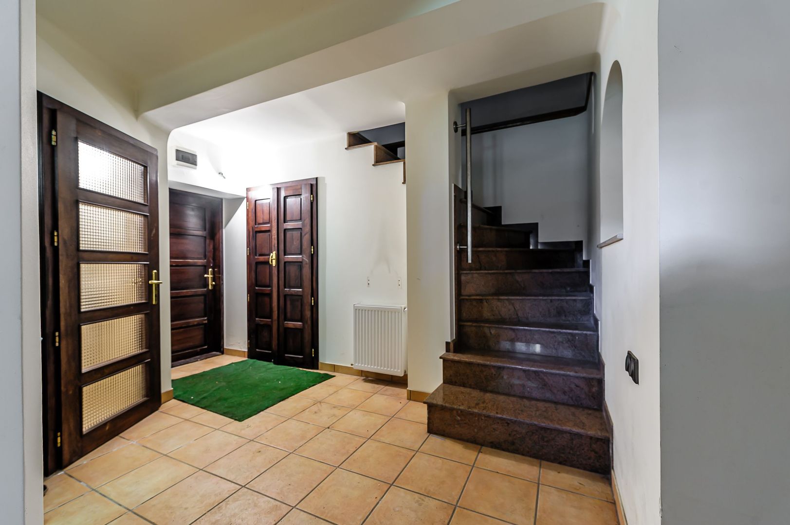 Oportunitate! Casă tip duplex de închiriat - Poză 9