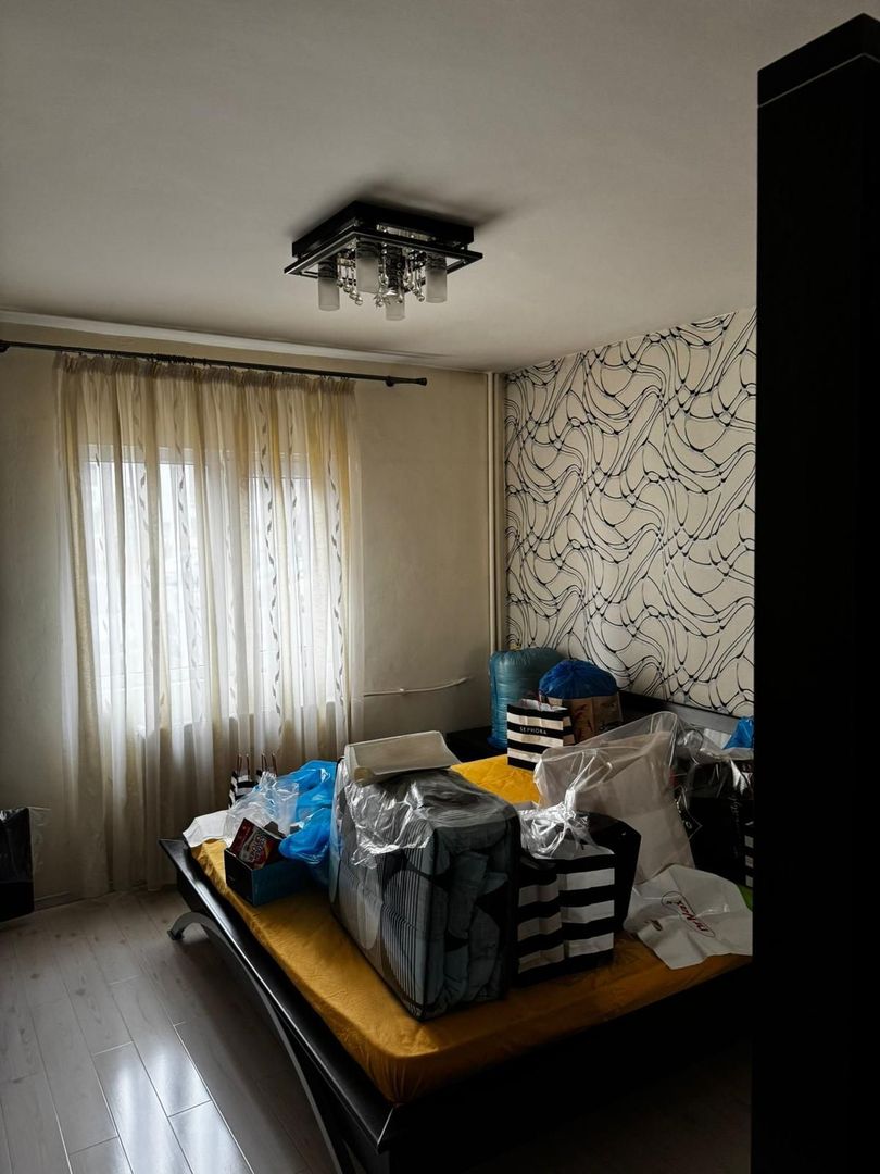 Apartament cu 3 camere , str. Bozieni - Poză 16