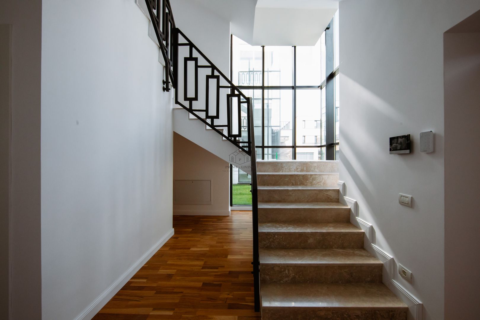 VILA SUPERBĂ CU 4 DORMITOAARE ȘI PISCINA LA INCHIRIERE - Poză 8