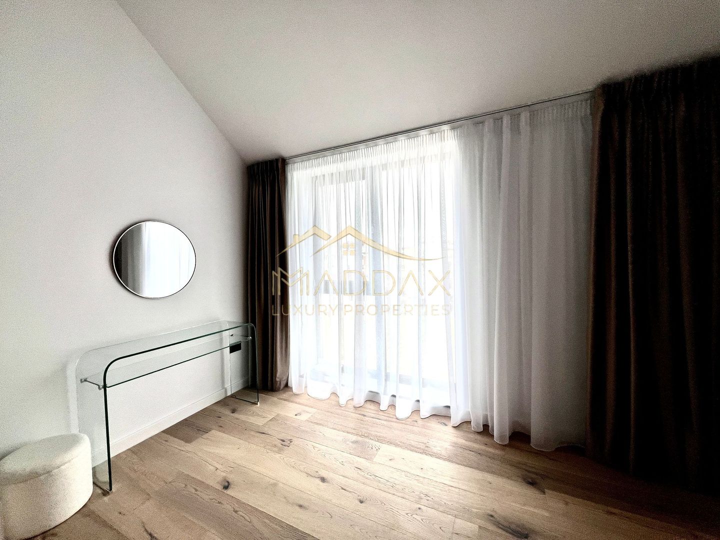 Apartament cu 3 camere *Prima Inchiriere* + Terasa *50mp* / Aviatiei - Herastrau - Poză 8