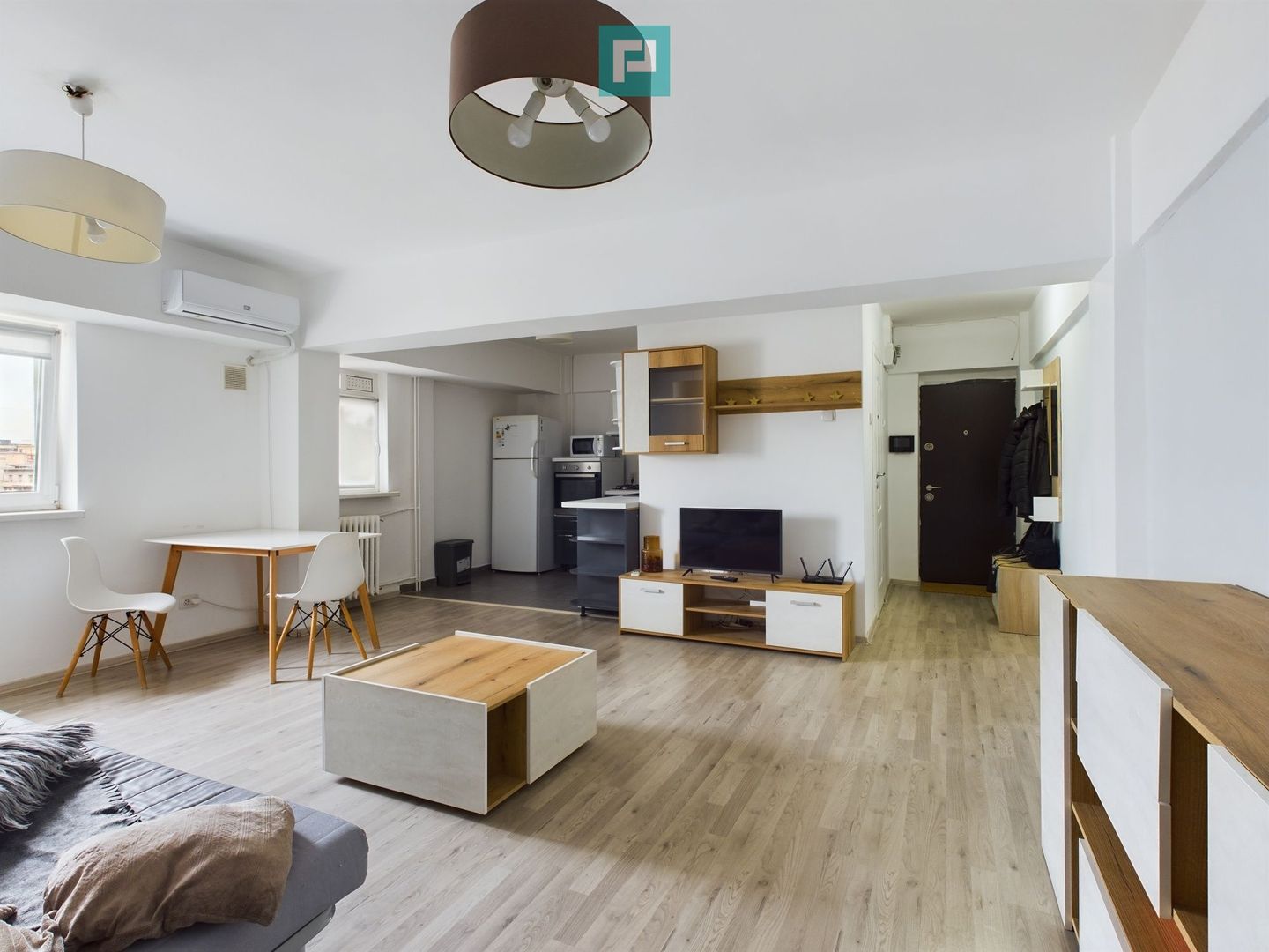 Locuință Modernă Ultracentrală, Lângă Universitate și Intercontinental - Poză 1