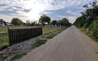 Teren intravilan central Cornu Luncii - Poză 2