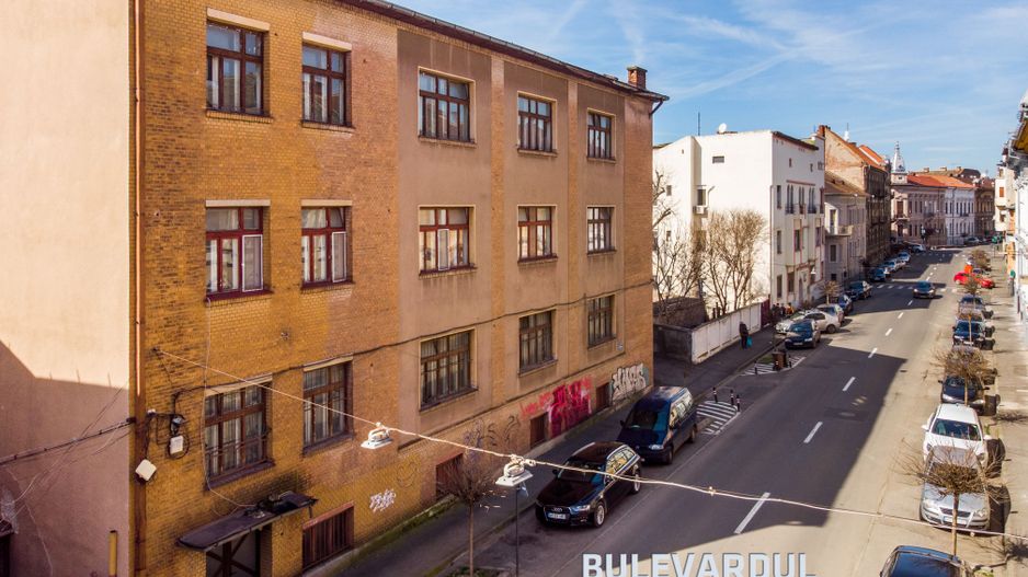 Spații comerciale de închiriat zonă Ultracentrală - Poză 3