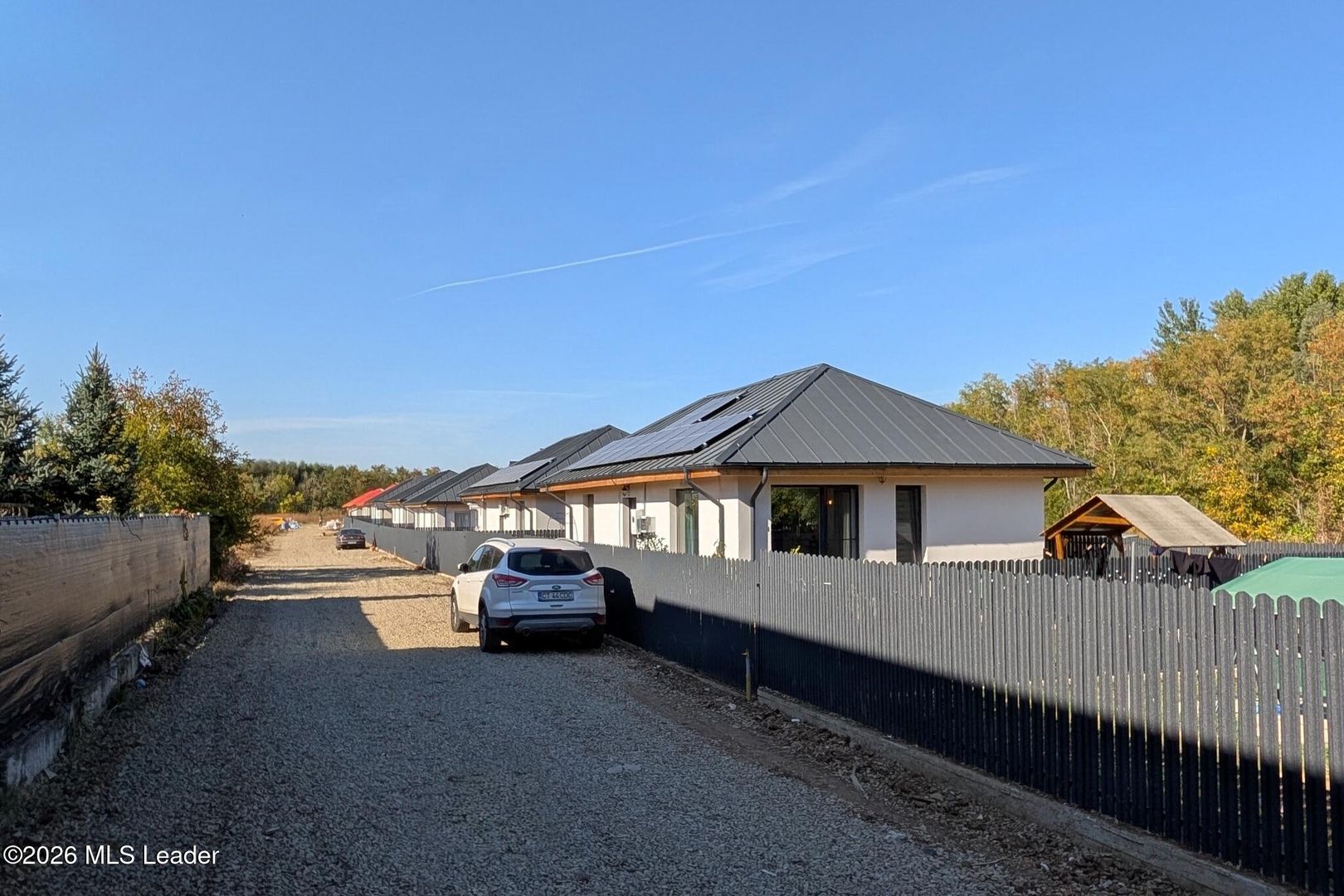 Clinceni - Padure, Casa 3 camere 2 bai, Fotovoltaice 10kW baterie16kWh - Poză 3