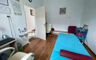 Imobil cu multiple posibilități de utilizare, cu doua locuri de parcare in curte - Poză 13
