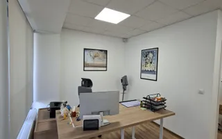 Spațiu pretabil birouri/cabinete medicale - Poză 13