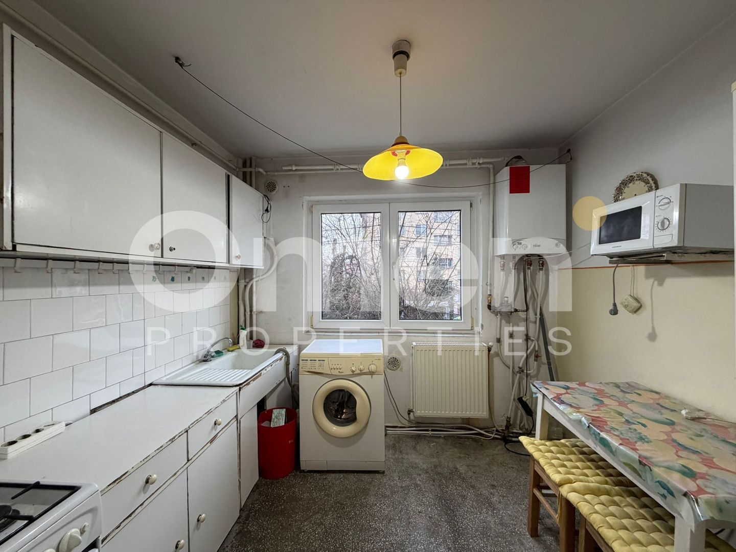 Apartament cu 4 camere, decomandat, etaj intermediar, garaj inclus, Victoriei - Poză 8