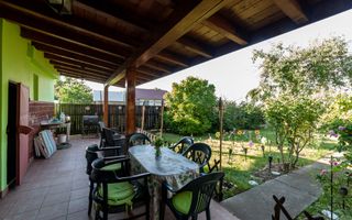Casa vintage în com. Uliesti, jud. Dâmbovița cu livadă generoasă și anexă - Poză 2