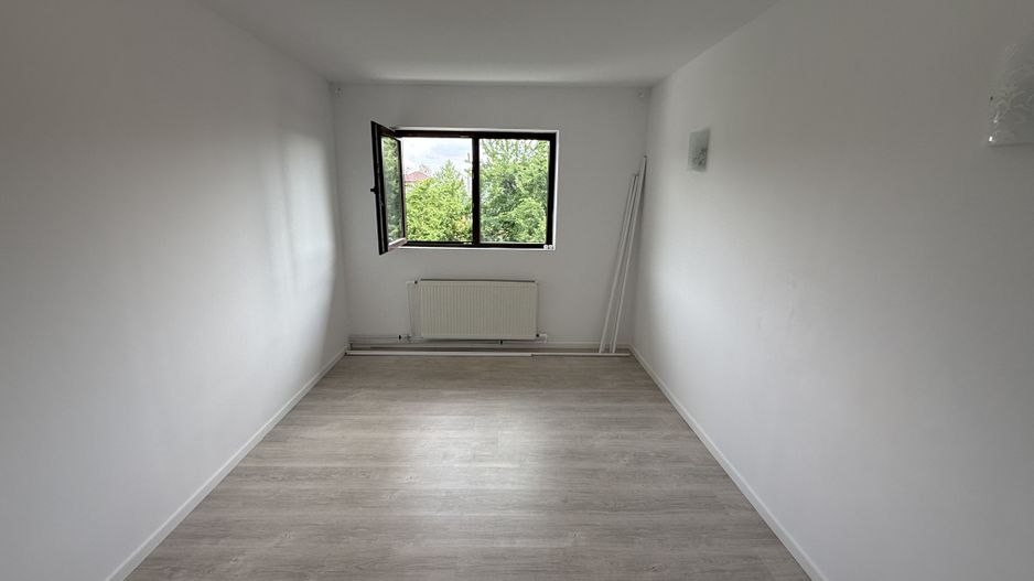 Vila 4 camere cu arhitectura deosebita langa pădure in Corbeanca ! - Poză 17