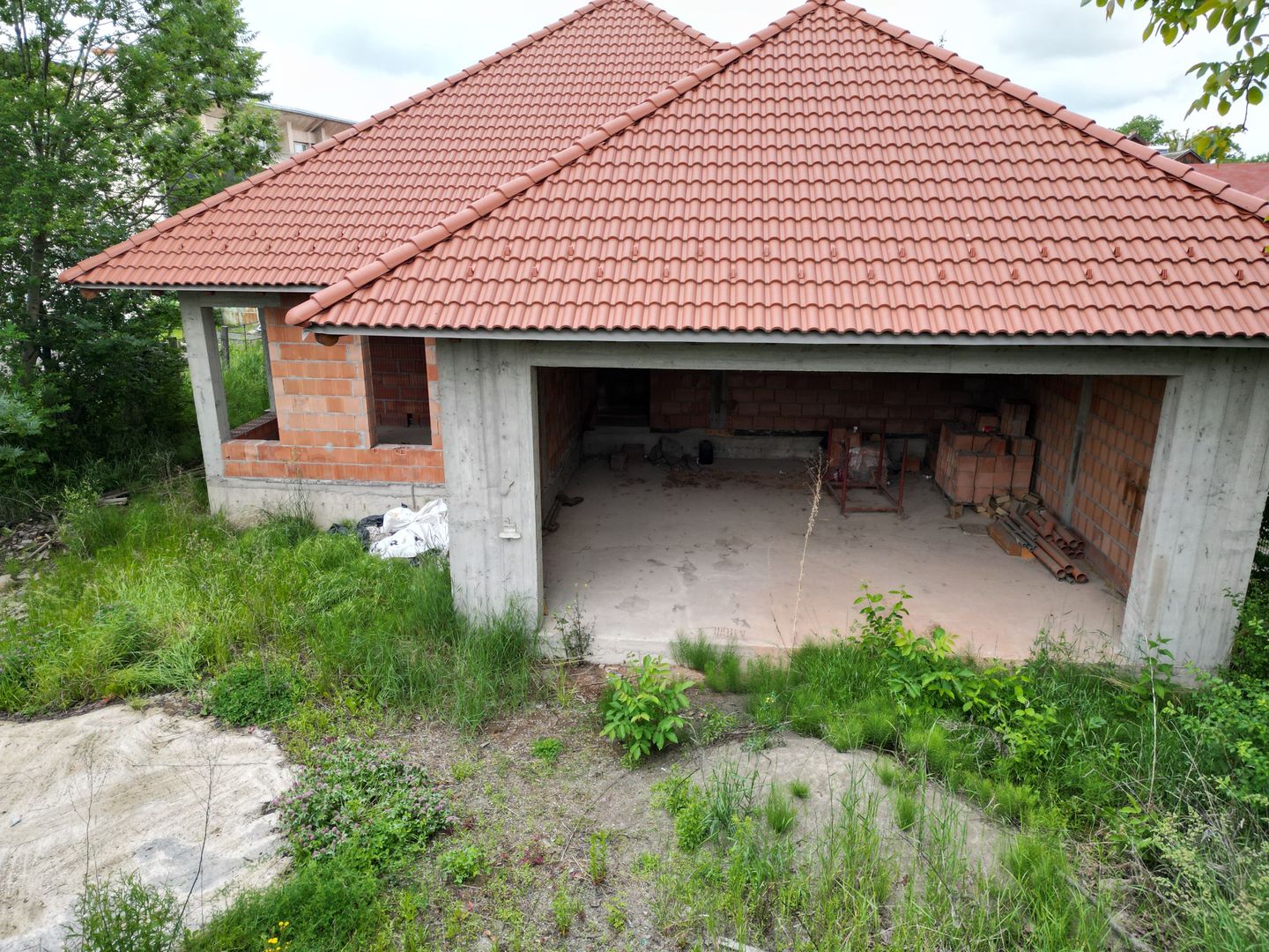 Casă de vânzare 260 mp utili + 1052 mp teren in centrul orasului Covasna - Poză 5