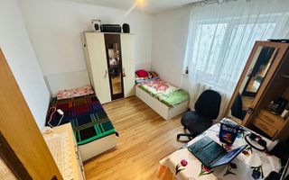 2 camere decomandat zona Alexandru-Liceul Miron Costin - Poză 2