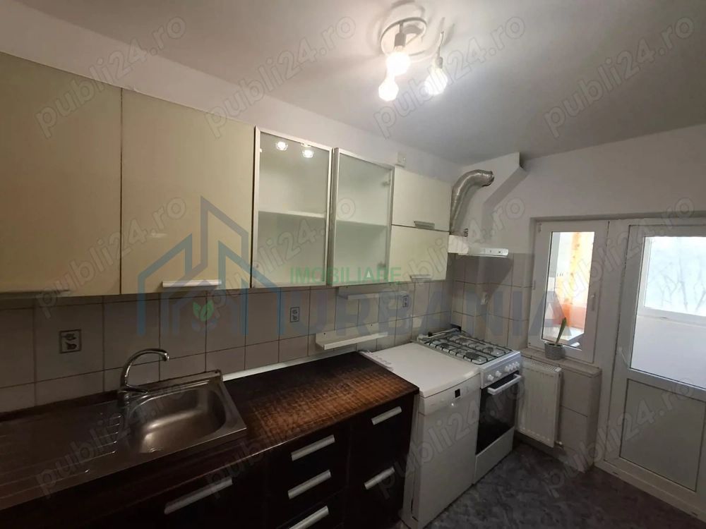 Inchiriez apartament 2 camere, zona Tatarasi Oancea - Poză 1