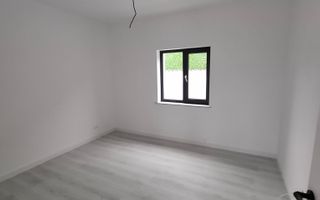 DUPLEX 3 Camere , TERASA SI CURTE. - Poză 12