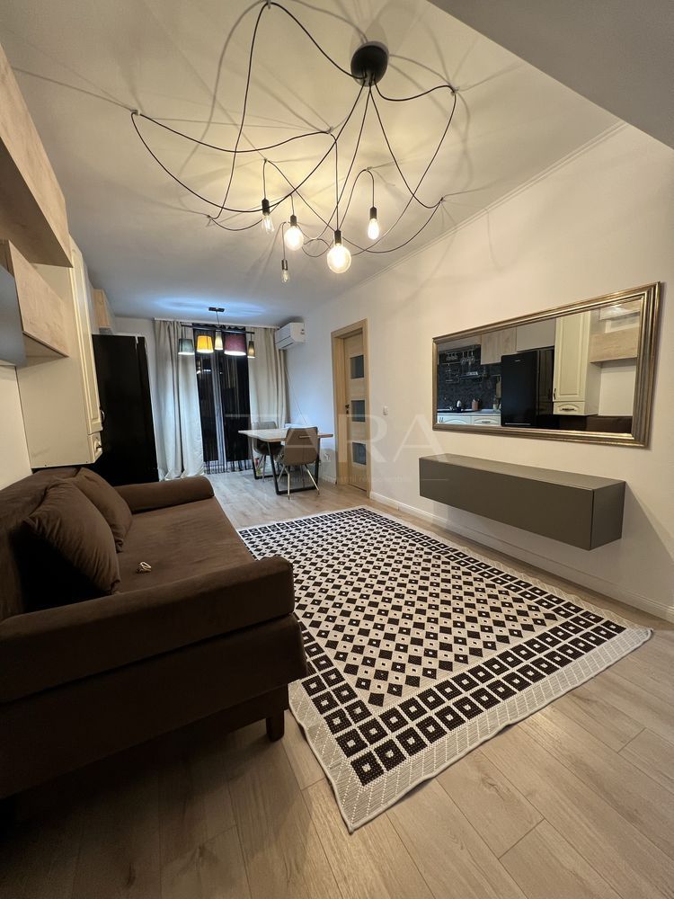 Apartament 2 camere, ultrafinisat, mobilat, utilat. Investitie. - Poză 1