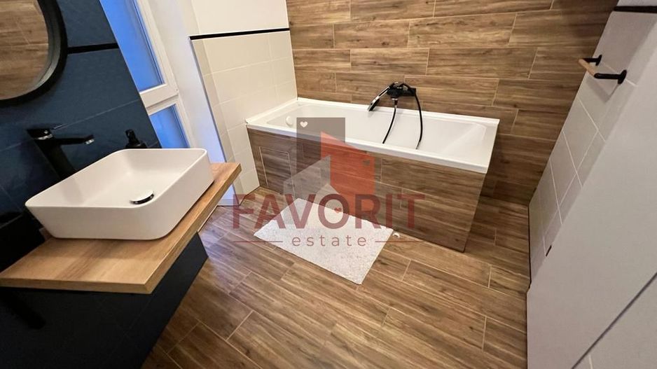 Mobilata si utilata. Toate utilitatile. Acces asfaltat - Poză 6