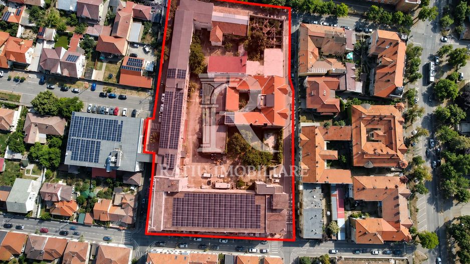Prime Inner-City Redevelopment Asset | Oradea | 6,700 sqm - Poză 1