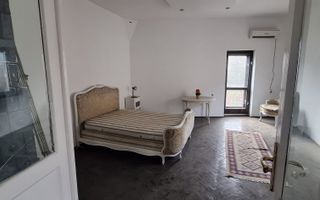 Se vinde etajul 1 si mansarda | Vile interbelica | 13 Septembrie - Poză 15