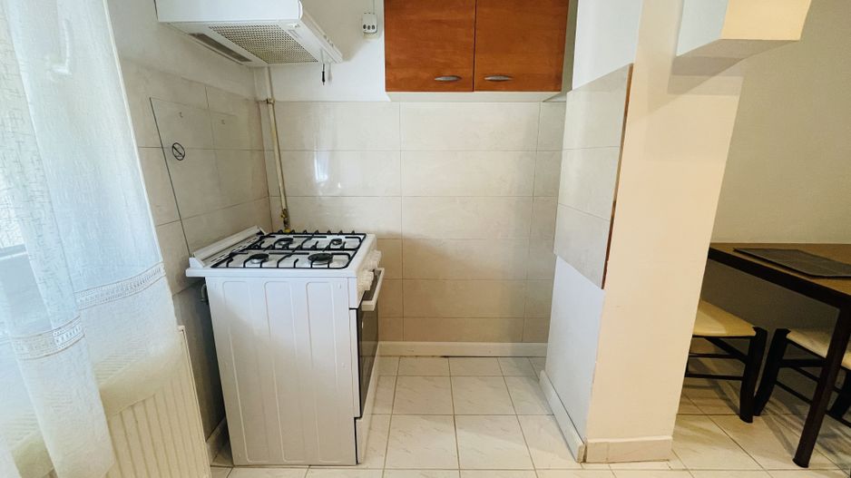 Apartament spațios și luminos -trei camere în Matei Basarab - Poză 3