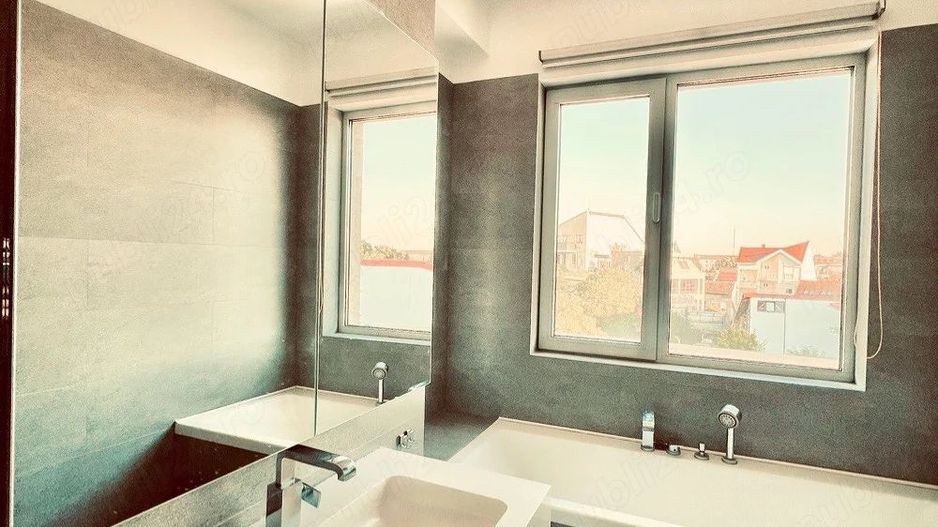 Apartament premium de închiriat, cu terasă panoramică și acces SPA - Poză 9
