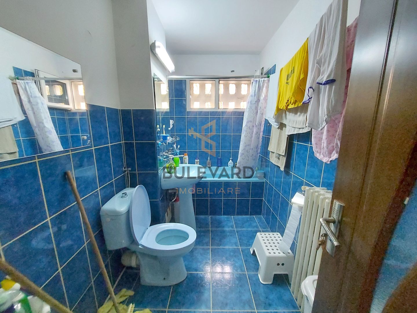 Apartament cu 3 camere decomandate, zona strazii Parang! - Poză 6