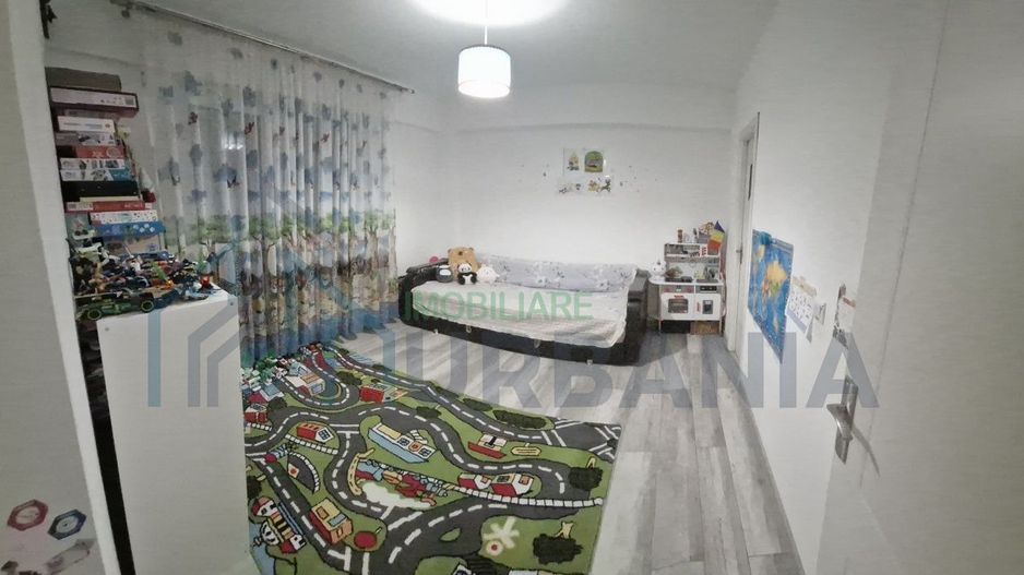 Apartament 3 camere - rond Păcurari - Poză 3