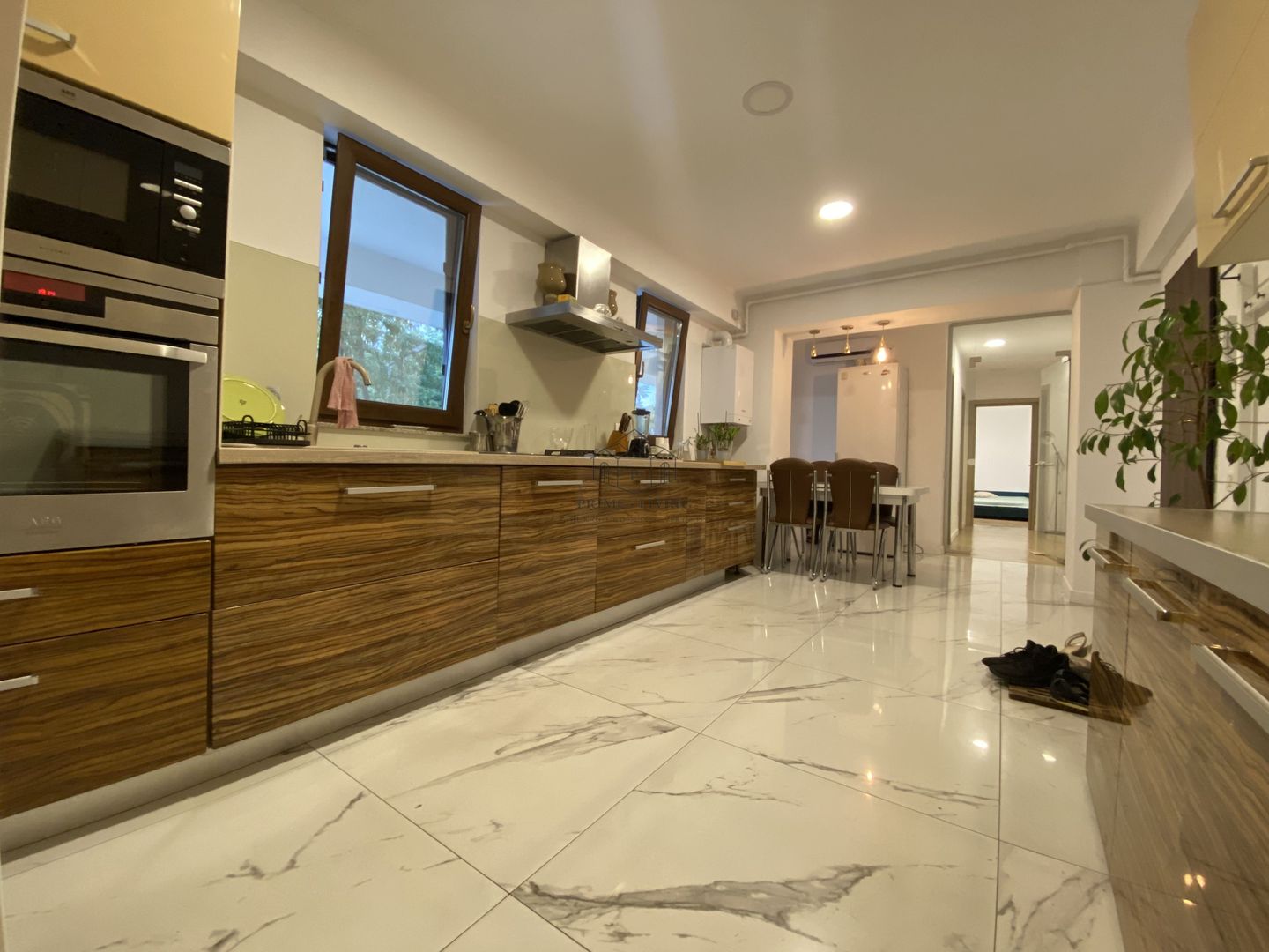 APARTEMENT SUPERB CU 2 CAMERE LA INCHIRIERE IN JANDARMERIEI - Poză 1