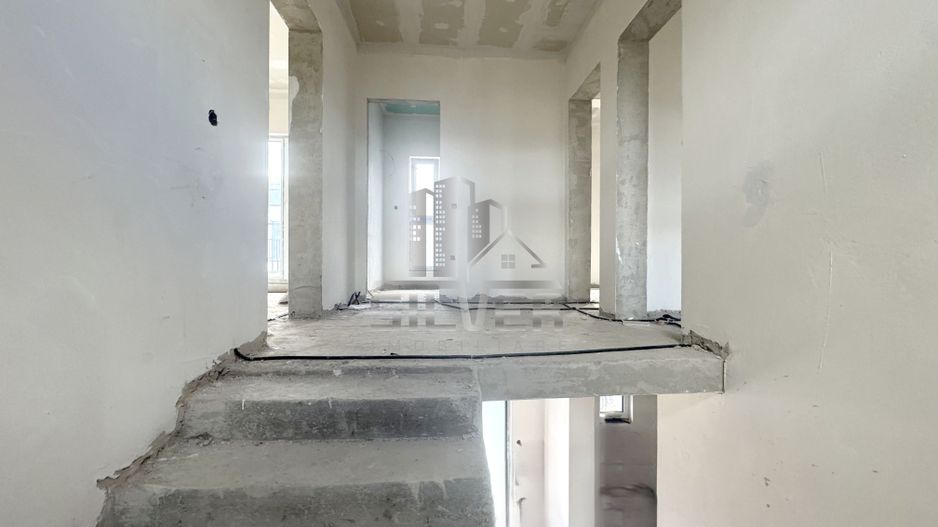 Casa tip triplex in zona Terra. - Poză 14