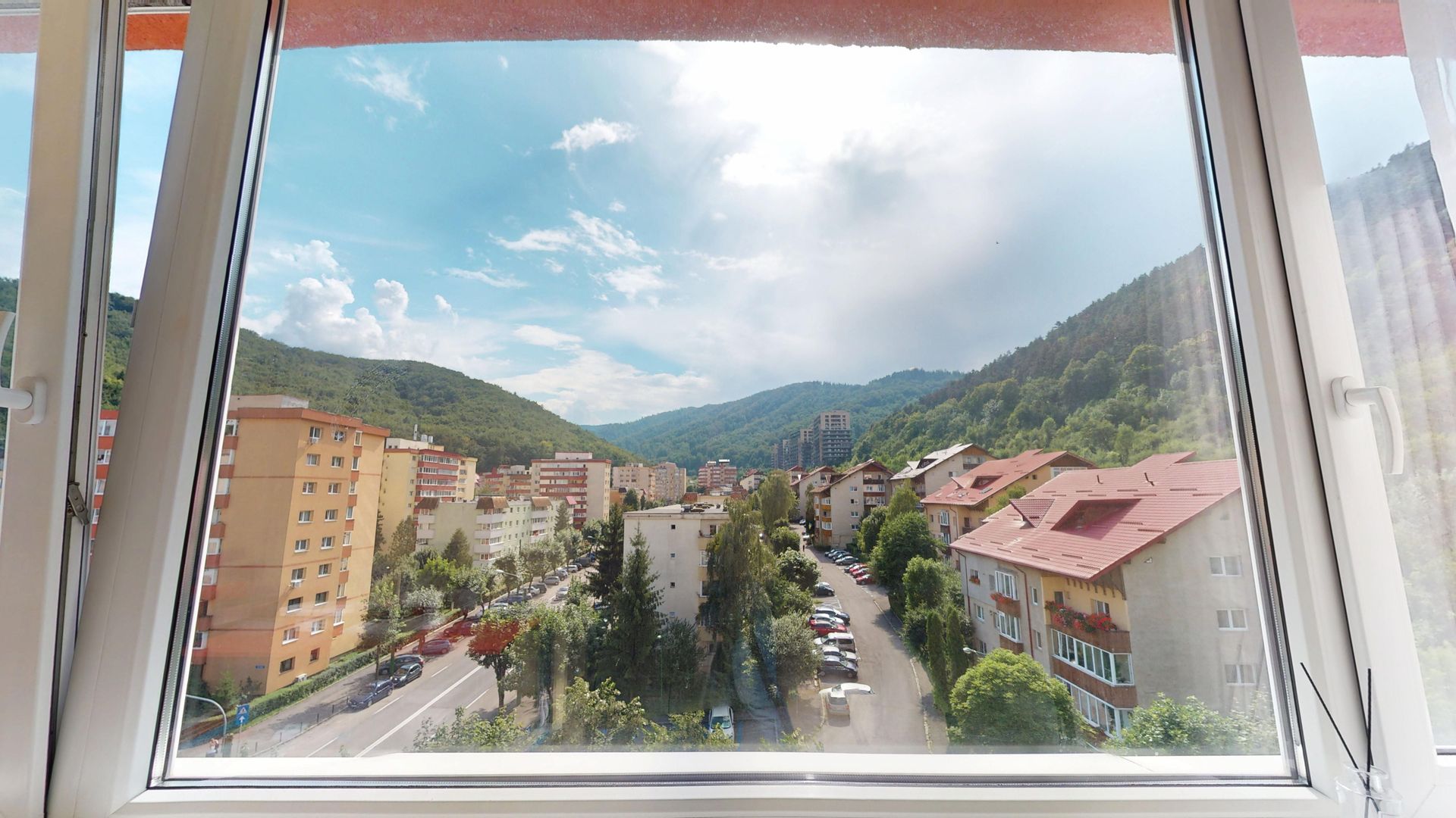 Apartament 4 Camere Racadau - COMISION 0% - - Poză 1