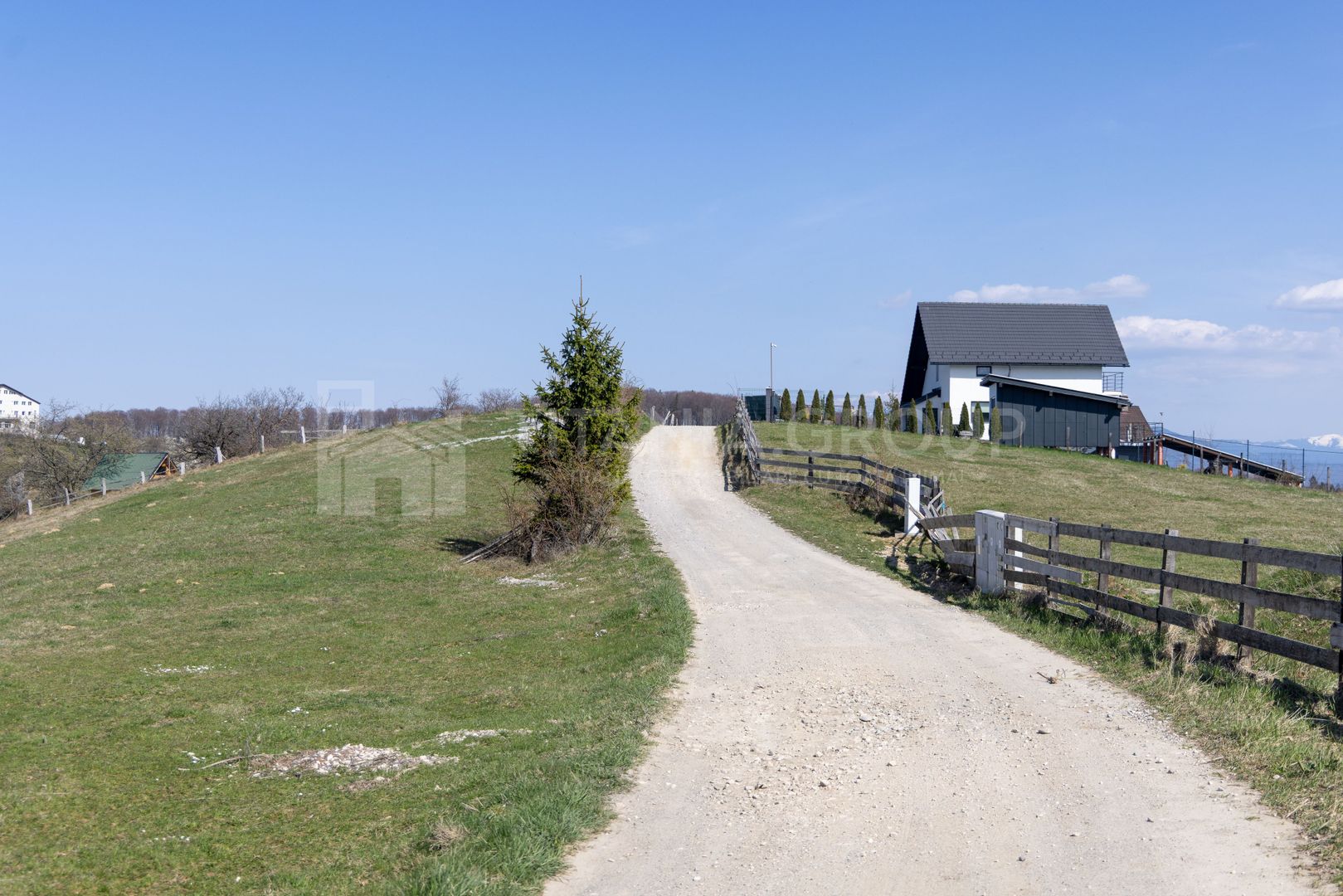 Teren intravilan în Poiana Mărului, 3.791 mp cu priveliste panoramica - Poză 14