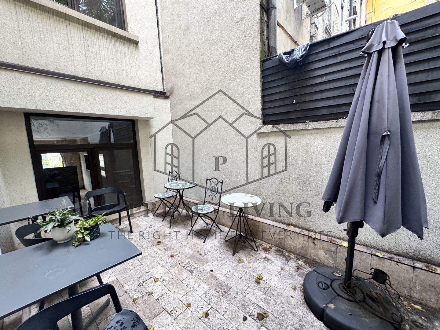 VILA DEOSEBITĂ LA VÂNZARE ÎN ZONA CENTRALĂ APROAPE DE CALEA PLEVNEI - Poză 12