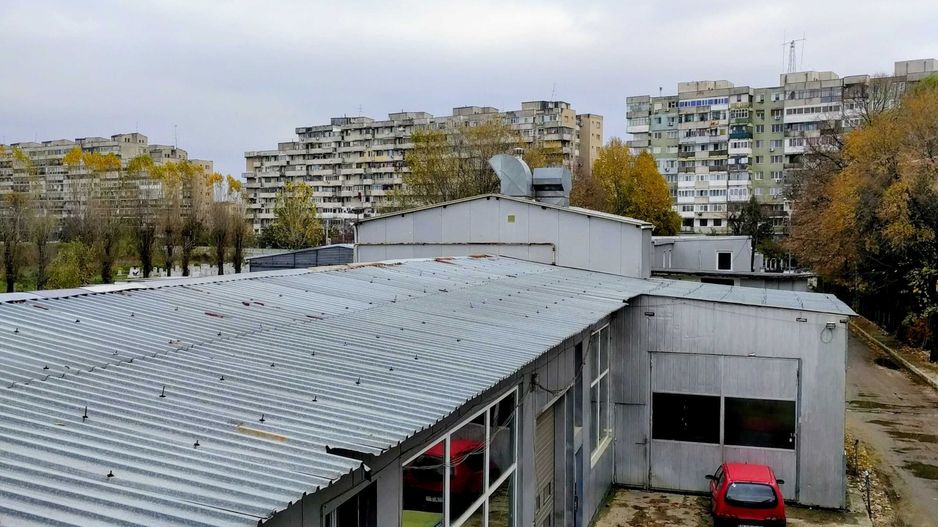 Vanzare imobil +teren. Service auto showroom Luica - Poză 2