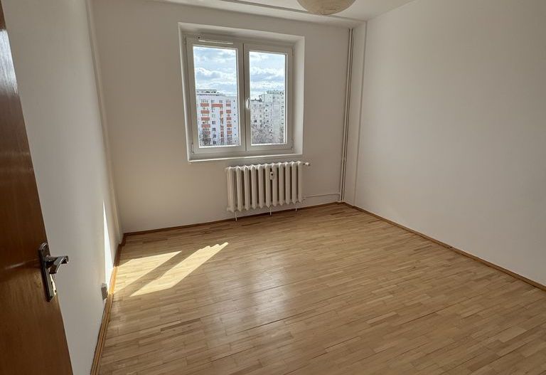 Drumul Taberei, 3 camere decomandat, renovat, etaj 6/8, vedere, sud - Poză 3