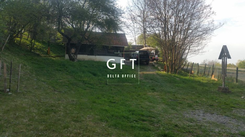 Teren pentru cabana la Sirioara cu rulota inclusa in pret - Poză 1