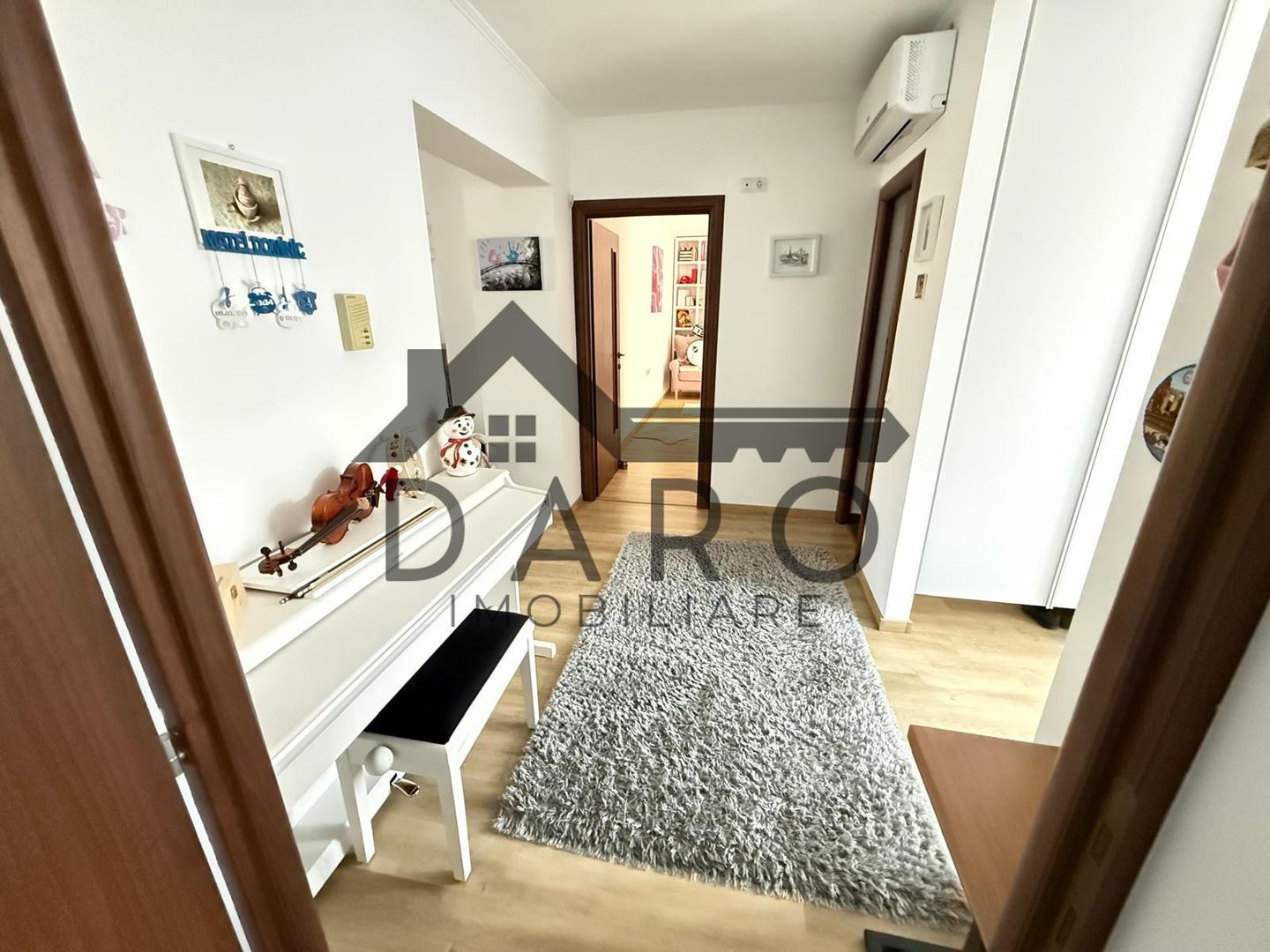 Apartament cu 2 camere in strada Moldovei. - Poză 10