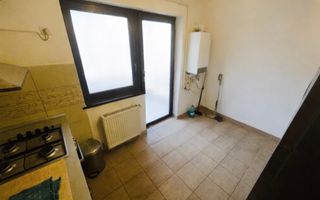 Apartament spațios cu 3 camere, etaj 1, zonă centrală – ideal pentru familie - Poză 2