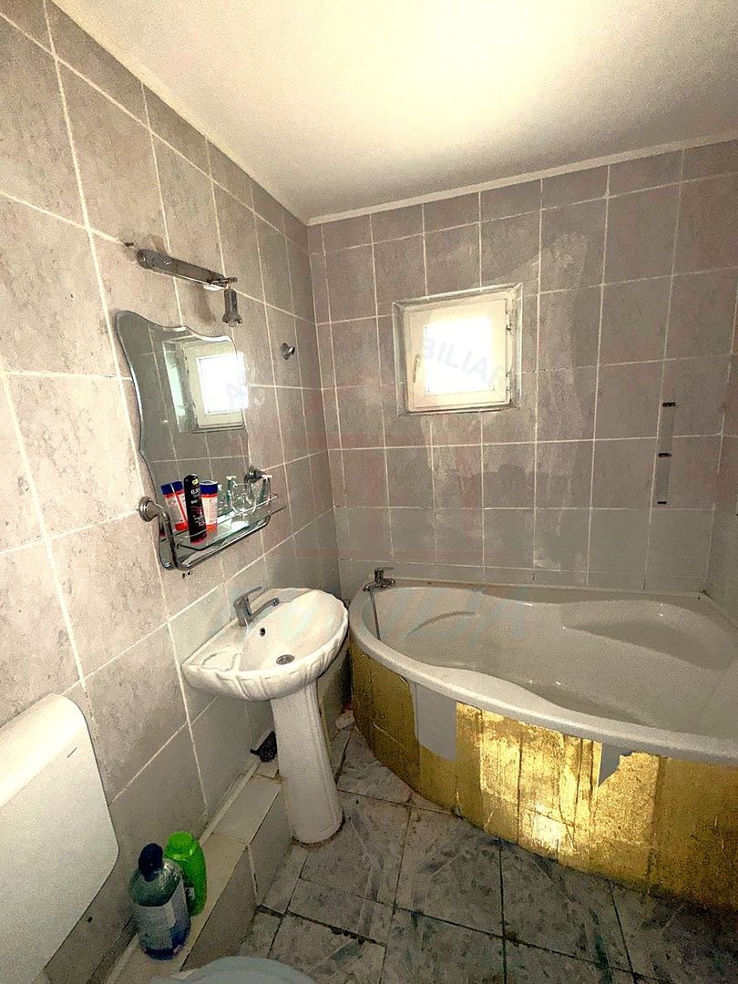 68.ooo euro, apartament 3 camere, decomandat, Micro 16 - Poză 8