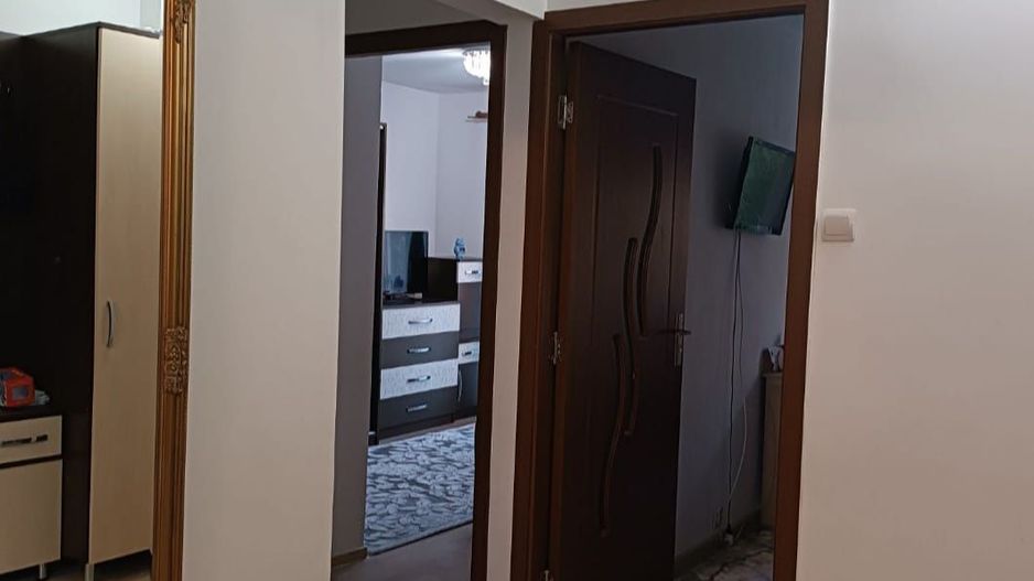 Vând apartament 3 camere MICRO 17 - Poză 8