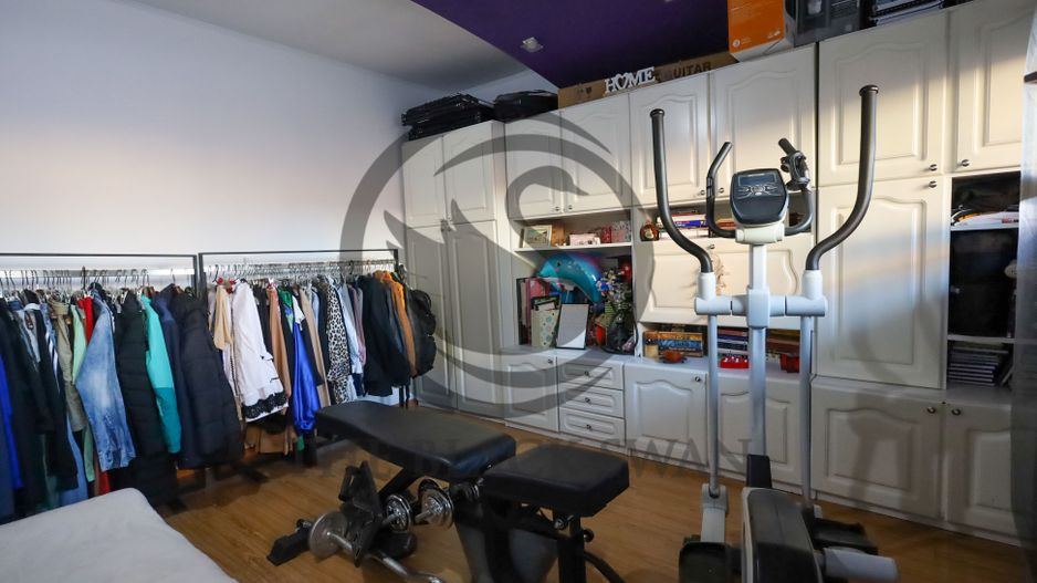 Casa 6 camere de vanzare | Salon Infrumusetare | Ploiesti, COMISION 0% - Poză 18