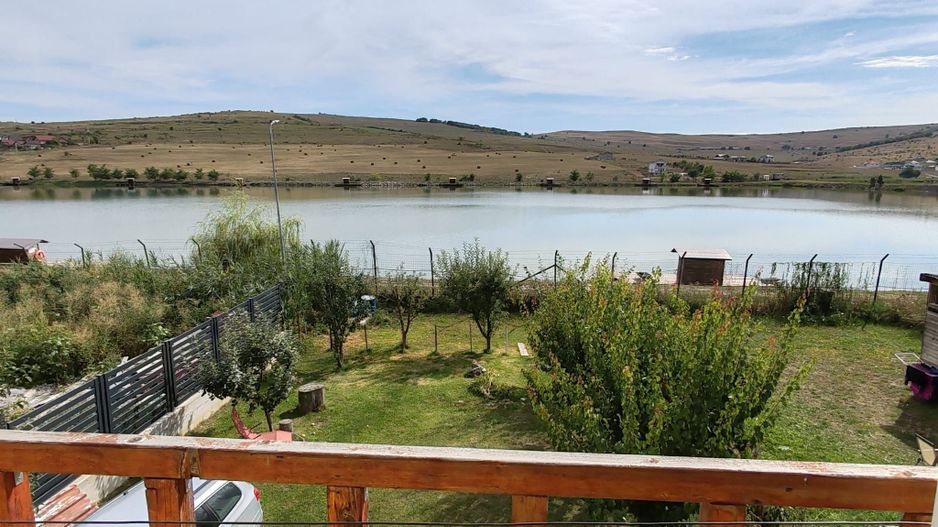 De vanzare! Casa in Campenesti, langa lac - Poză 17