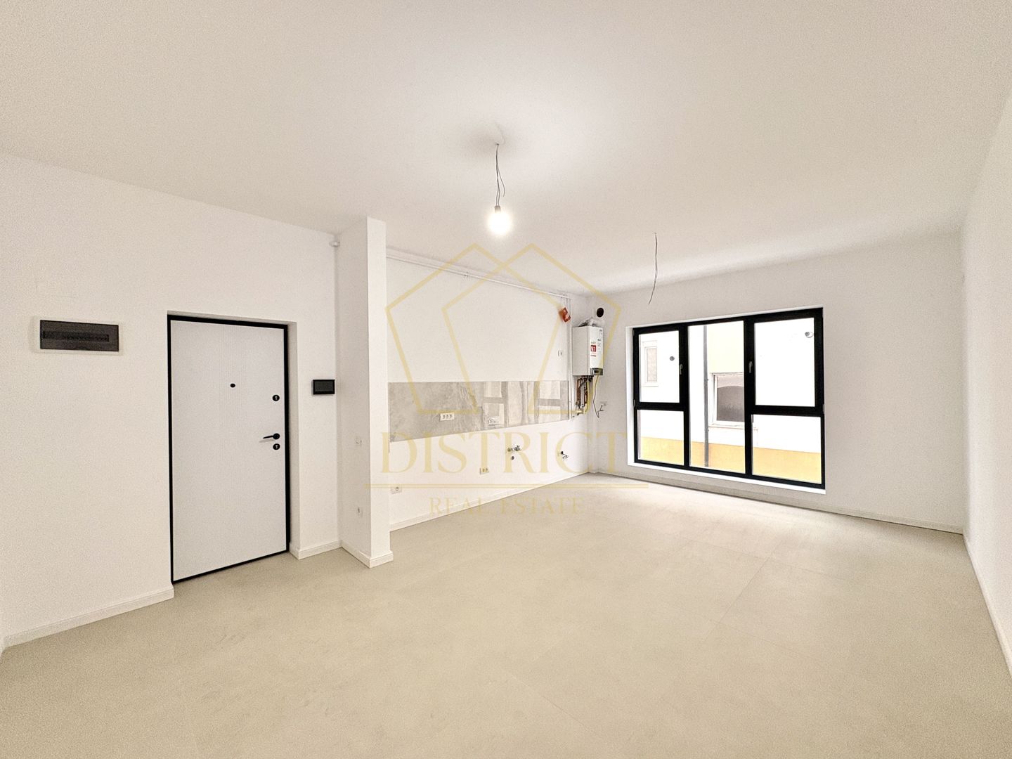 Apartament luminos cu 2 camere si balcon | Giroc | Hotel IQ - Poză 1