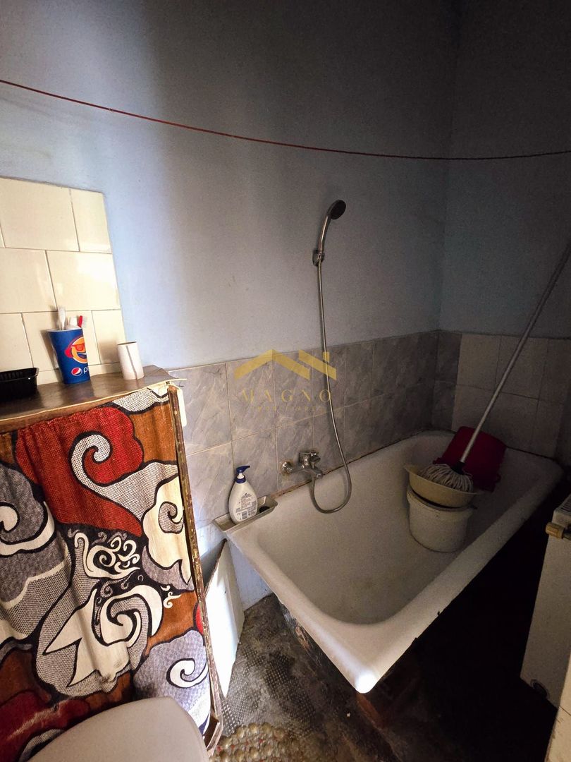 Apartament la casa cu doua camere/ zona Alfa. - Poză 10